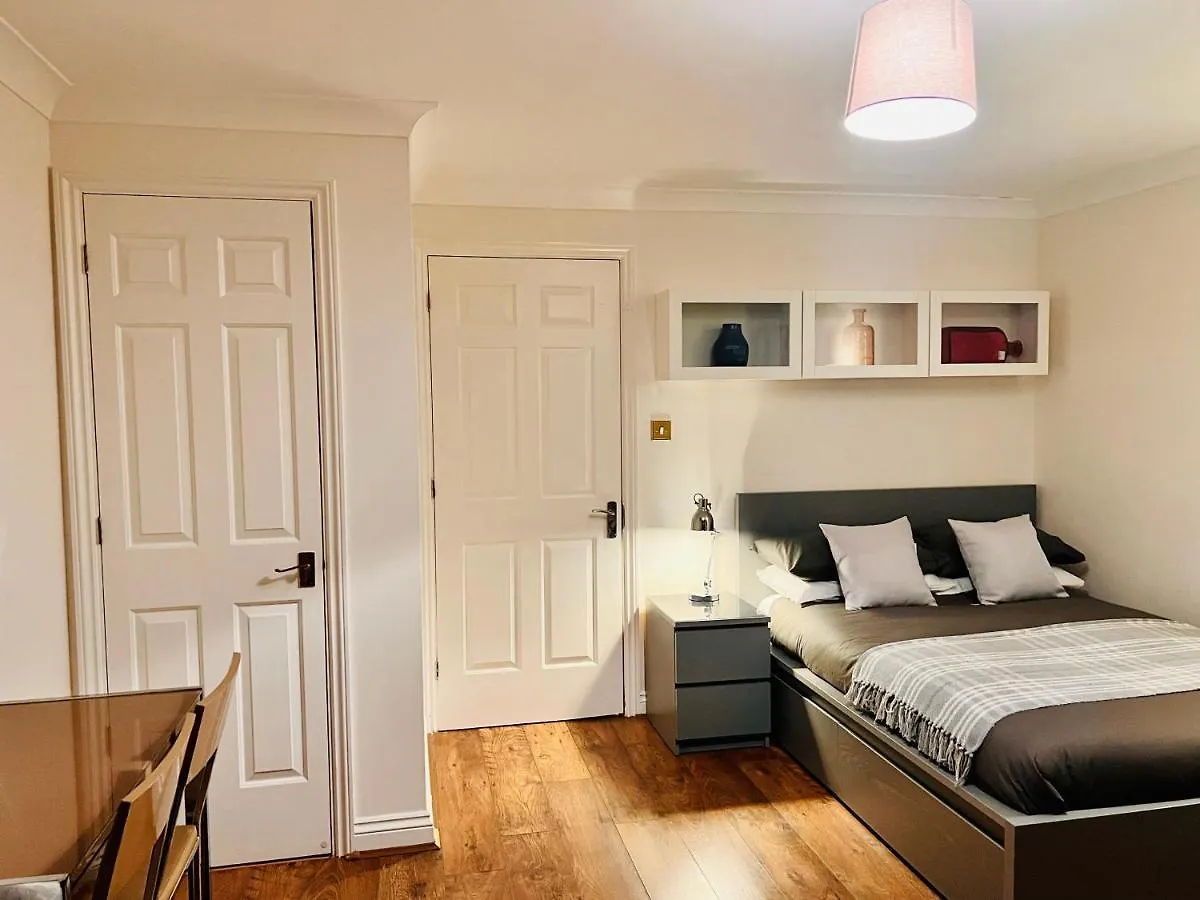 42I Premium Rooms London Exactly Like The Photos Guest house