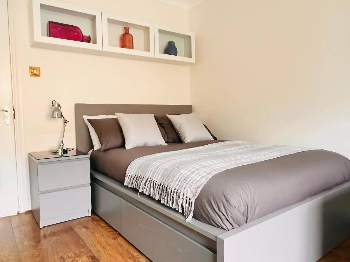 42I Premium Rooms London Exactly Like The Photos 0*,  United Kingdom