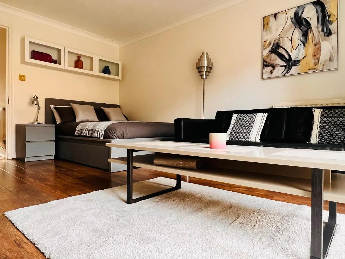 42I Premium Rooms London Exactly Like The Photos Guest house