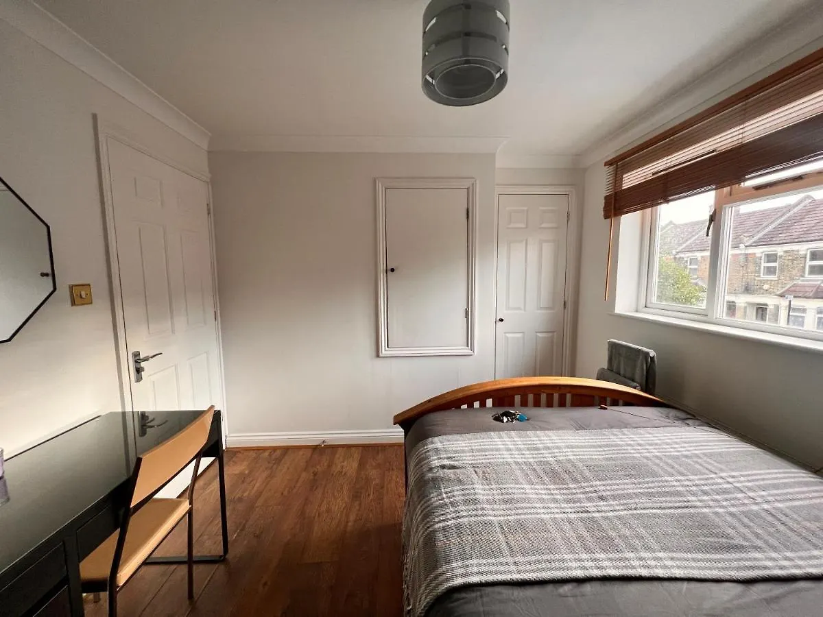 42I Premium Rooms London Exactly Like The Photos