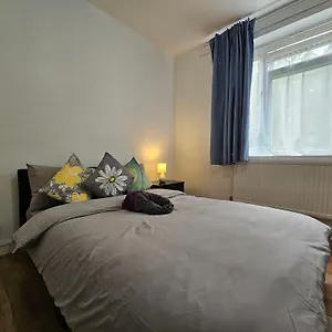 Globe Guest house